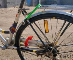 بايسكل ياباني باله مستعمل مختوم حجم 27مع قفل وبيه مجال بايسكل ياباني باله مستعمل مختوم حجم 27مع قفل وبيه مجال