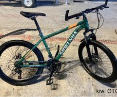 بايسكل شويندا رياضي (SHWENDA) الأخضر مقاس 24 بوصة