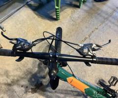 بايسكل شويندا رياضي (SHWENDA) الأخضر مقاس 24 بوصة