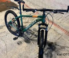 بايسكل شويندا رياضي (SHWENDA) الأخضر مقاس 24 بوصة