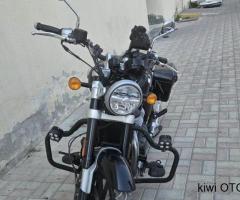 ROYAL ENFIELD Super Meteor 650